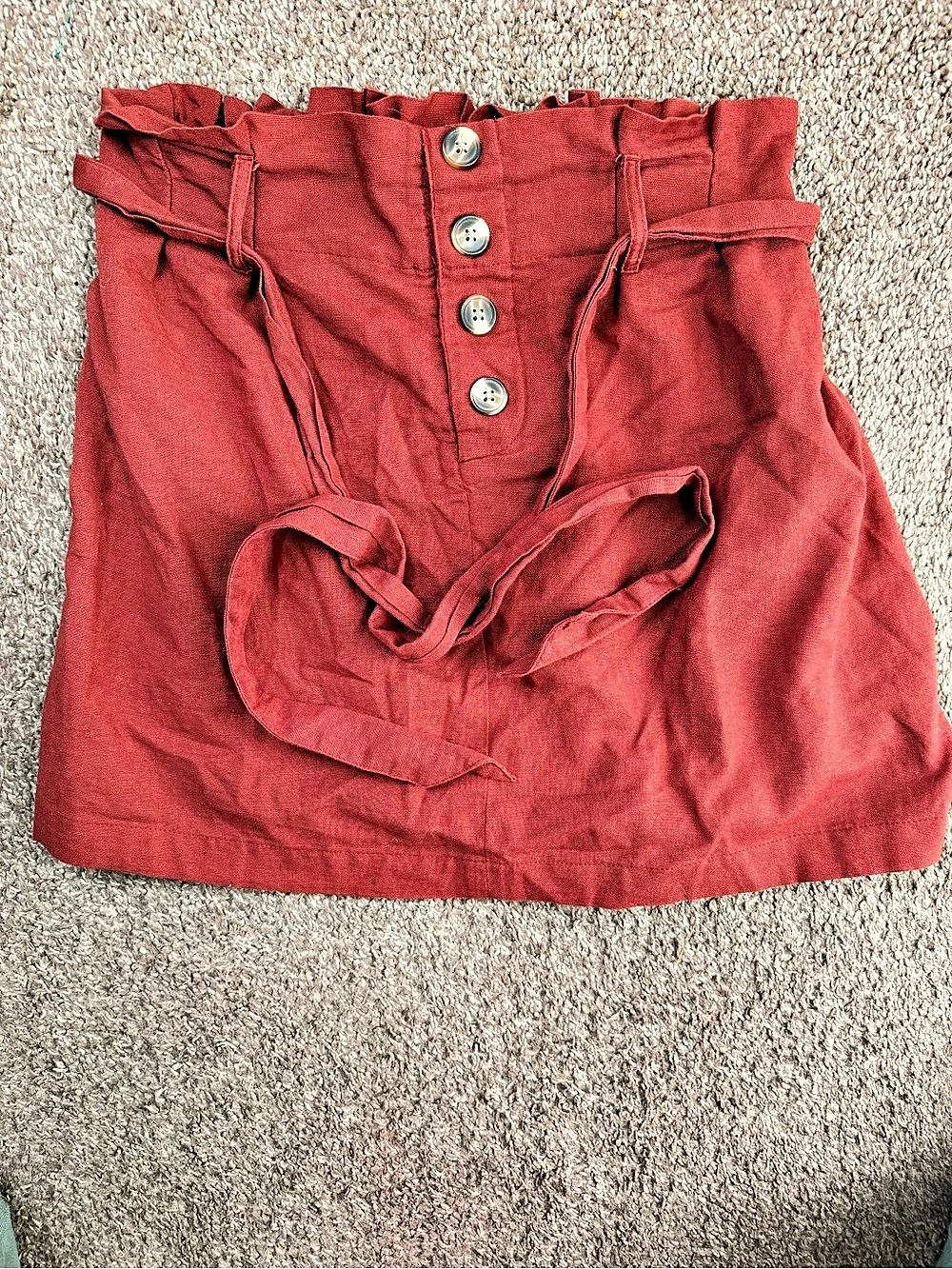 American Eagle Mini Skirt in Red Size Small Like New